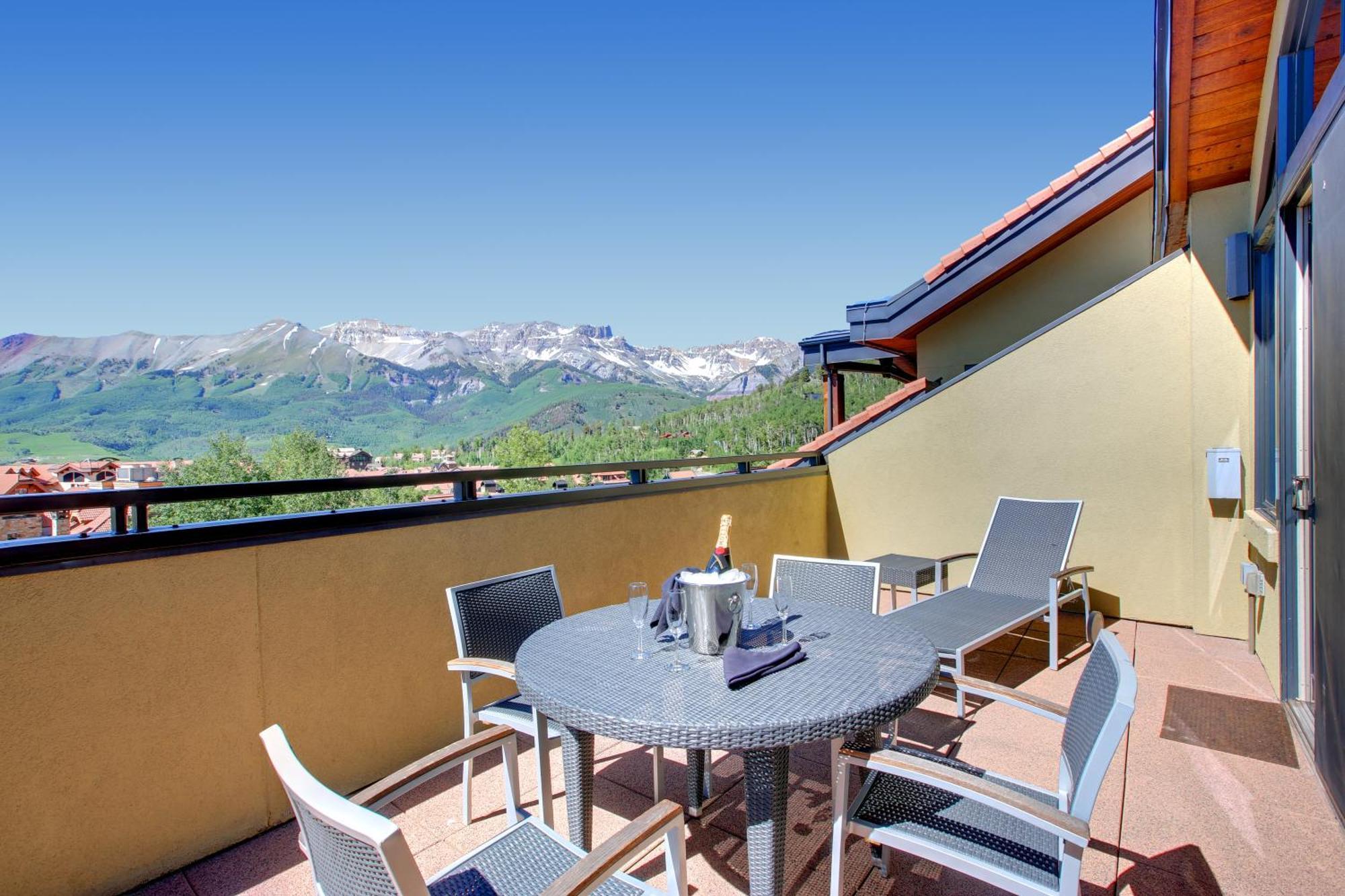 Lumiere By Dunton Aparthotel Telluride Room photo